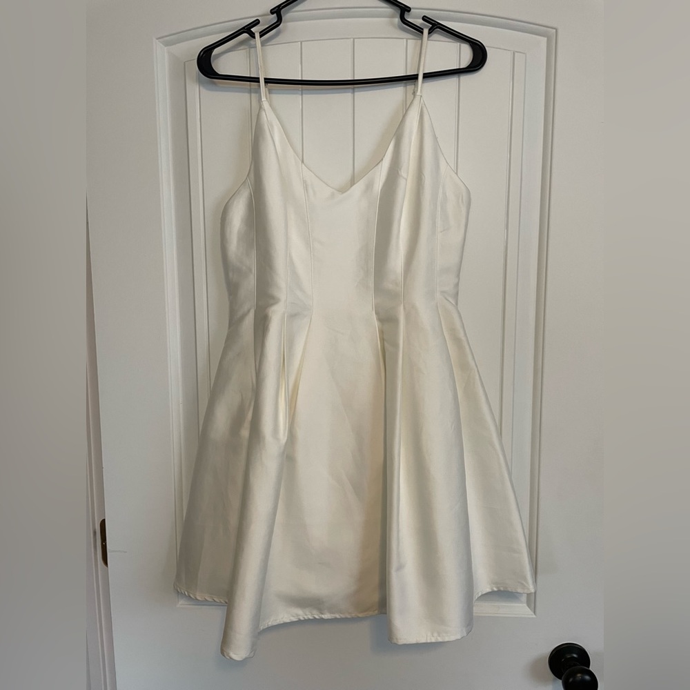 NWT Size Medium white cocktail dress